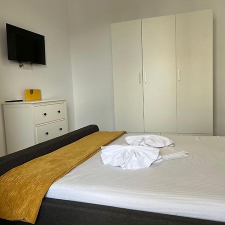 Luxury Glam Apartments Iasi At Lazar Palas Bagian luar foto
