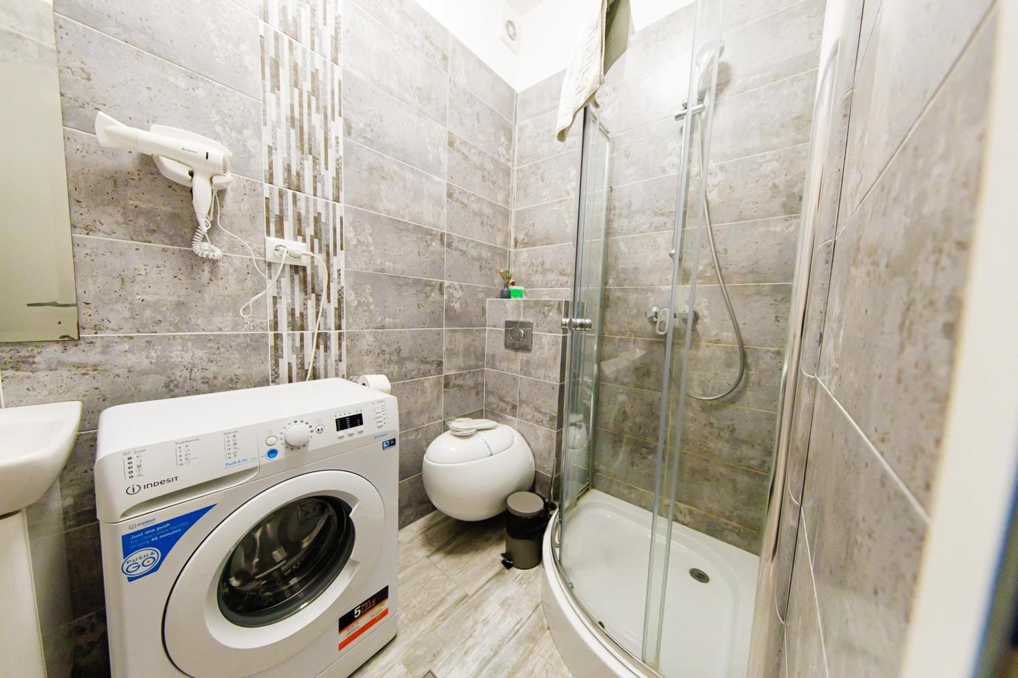 Luxury Glam Apartments Iasi At Lazar Palas Bagian luar foto