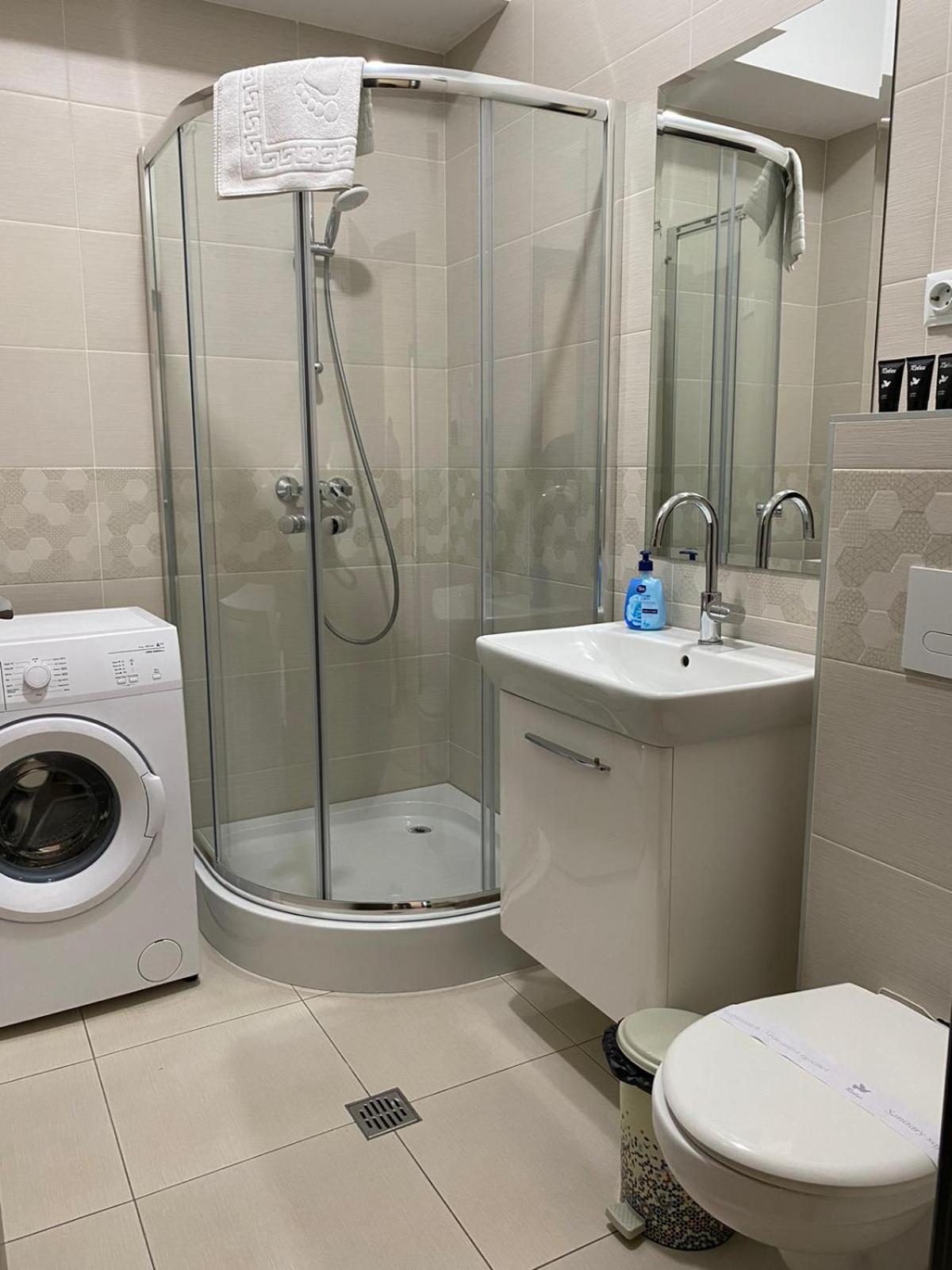 Luxury Glam Apartments Iasi At Lazar Palas Bagian luar foto