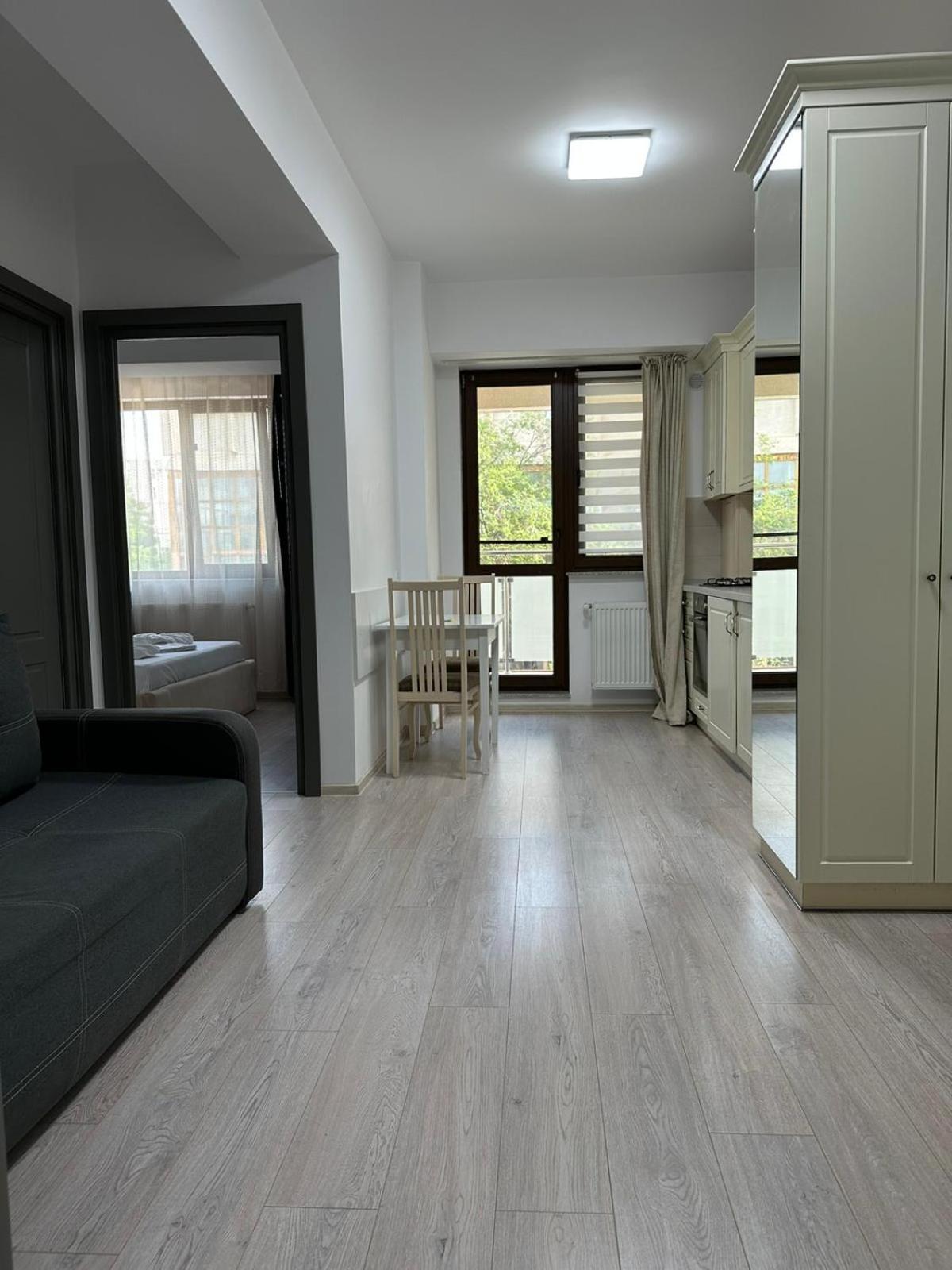Luxury Glam Apartments Iasi At Lazar Palas Bagian luar foto