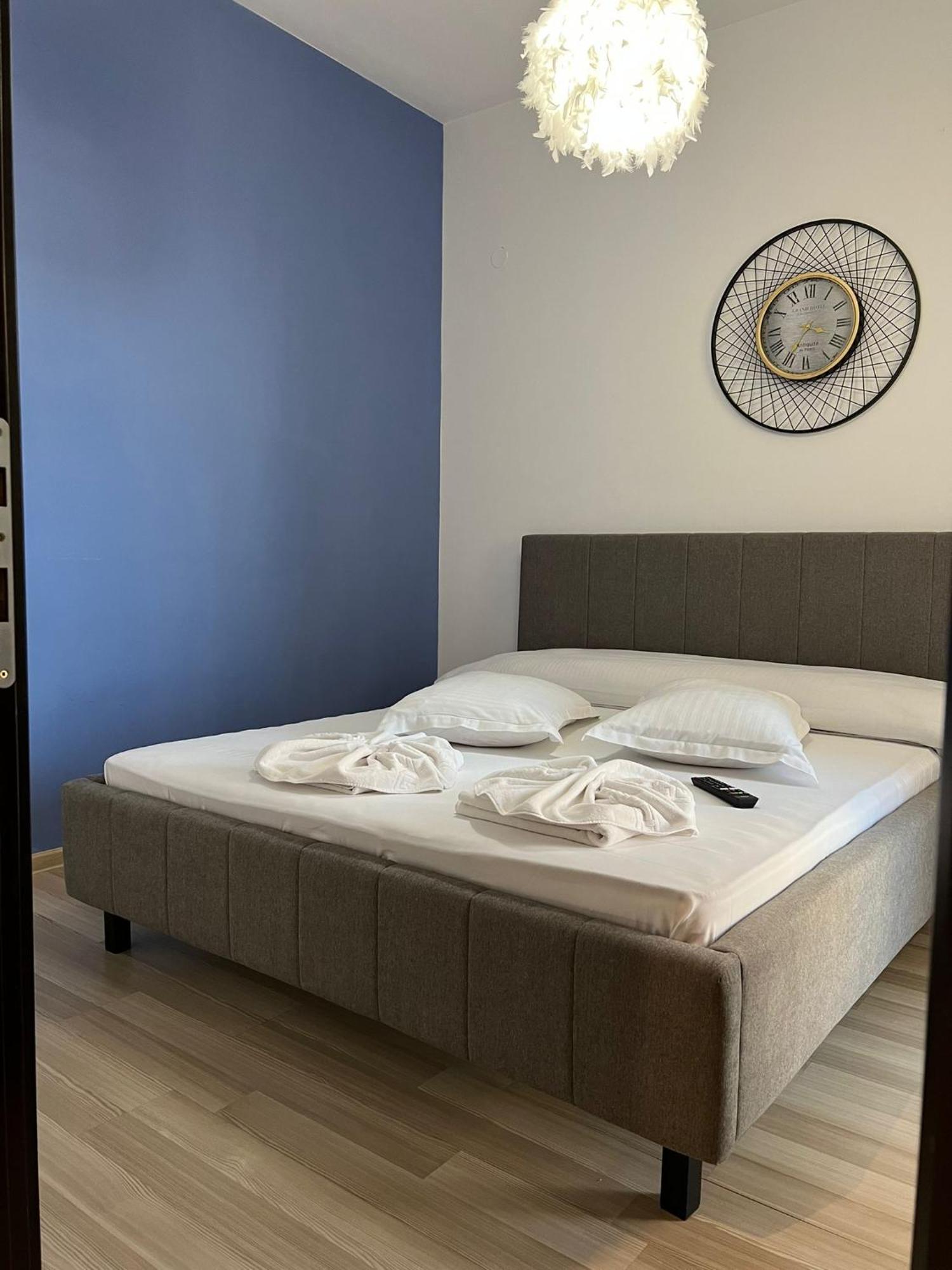 Luxury Glam Apartments Iasi At Lazar Palas Bagian luar foto