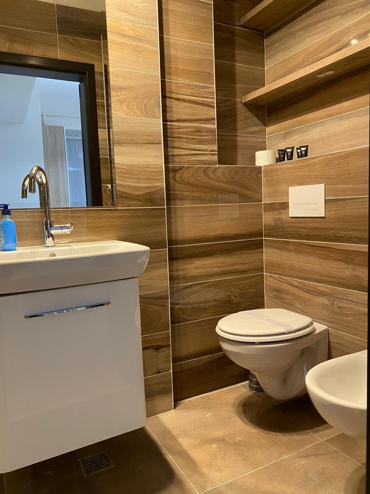 Luxury Glam Apartments Iasi At Lazar Palas Bagian luar foto