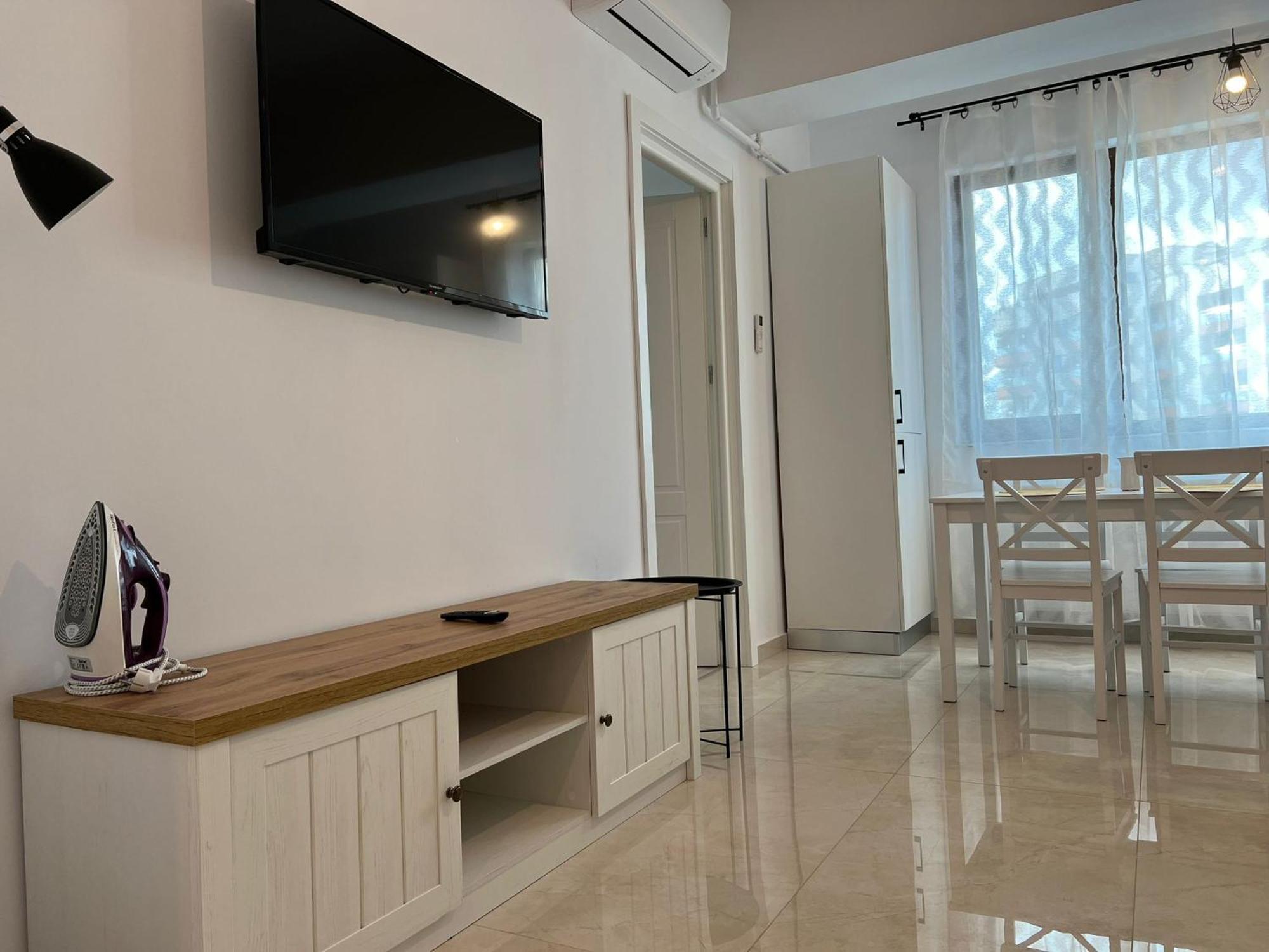 Luxury Glam Apartments Iasi At Lazar Palas Bagian luar foto